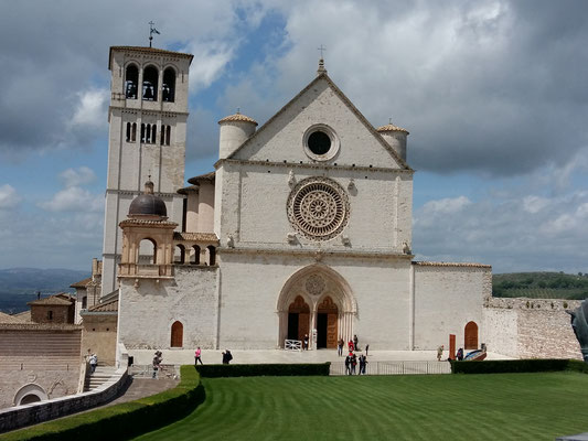 Basilika di San Francesco, Assisi