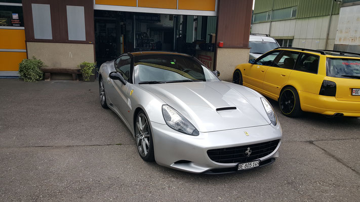 Ferrari California Ausgeliefert an Kunde. Inkl. Tieferlegung.