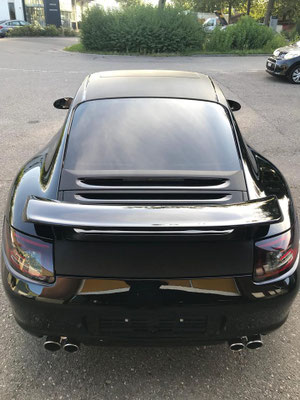 Porsche 911 Carrera mit neuem Heckspoiler!