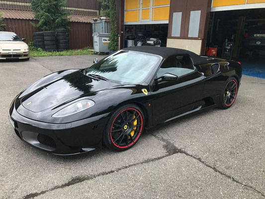Ferrari F430 Spider mit OZ Ultraleggera Felgen