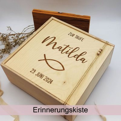 Erinnerungskiste aus Holz personalisiert bei zauberhaft Holz.Perle.Kind.