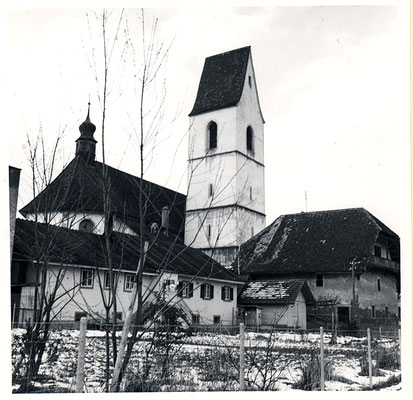 Stadtkirche,  Spittelscheune und Armeleutehaus vor 1976. 