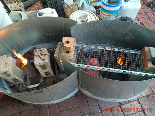 Both the 5" and 4" burners firing great