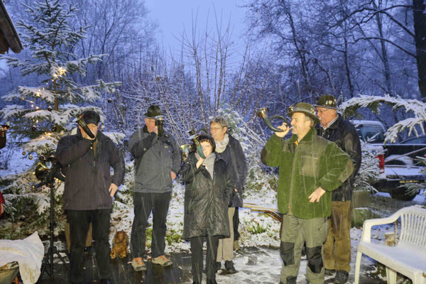 Die DCN-Bläser schafften in der Winterlandschaft ein einmaliges Ambiente 