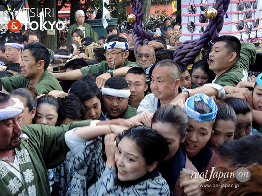 本社神輿三之宮･氏子宮出し(東部) ＠2017.05.21 (snj17-059)