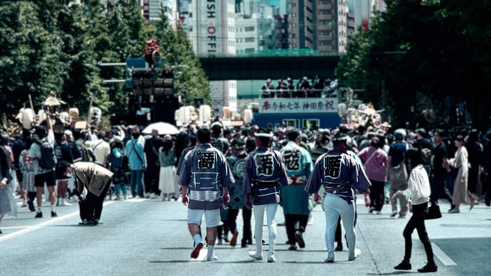 〈No.25014〉渡邊政彦さん<br>神田祭<br>神田明神近隣(東京都千代田区)<br>開催日：2025年5月11日<br>ご縁があり神田祭の神輿渡御に参加させて頂きました。2年後もご縁がありますように！