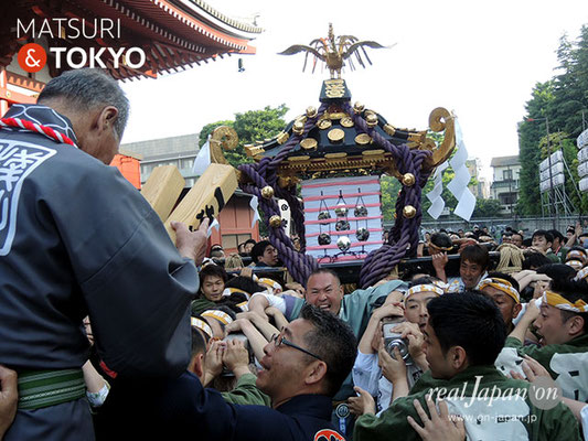 本社神輿一之宮･氏子宮出し(西部) ＠2017.05.21 (snj17-060)
