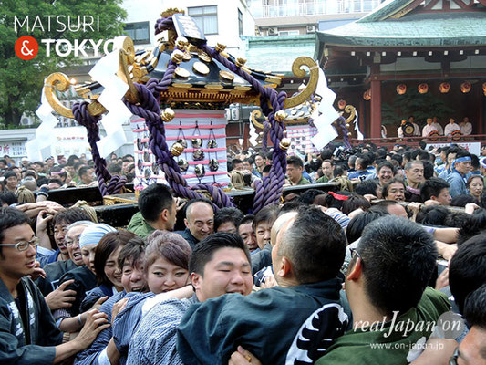 本社神輿二之宮･氏子宮出し(南部) ＠2017.05.21 (snj17-055)