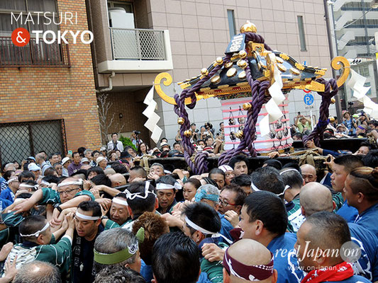 本社神輿二之宮･(南部) 町内渡御〈雷門西部〉＠2017.05.21 (snj17-083)