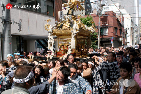 〈鳥越祭〉小嶋二東・神輿渡御 ＠2012.06.10