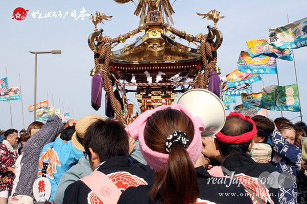 〈羽田まつり・各町神輿連合渡御〉西町 町会