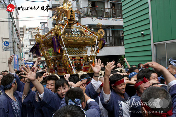 〈鳥越祭〉小嶋一町会・神輿渡御 ＠2012.06.10