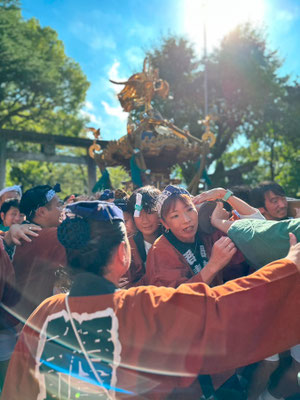 〈U23_011〉朝日会さん：牛嶋神社大祭<br>撮影日：2023年9月17日<br>場所：牛嶋神社宮入