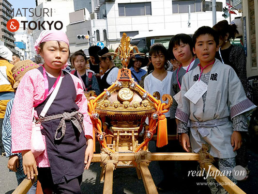 町内子供神輿渡御〈西浅草一〉 ＠2017.05.21 (snj17-086)n