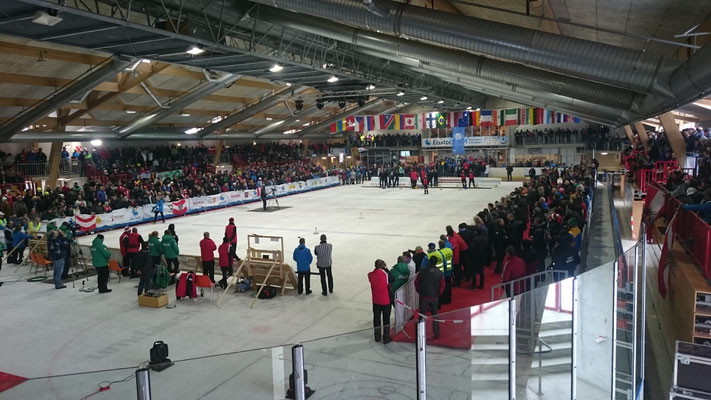 Volles Stadion in Amstetten