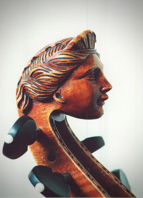 copy of a head of Claude Pierray 1709 - violworks