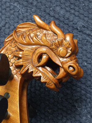 Chinese dragon, side view - violworks