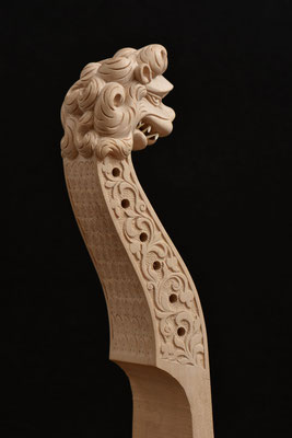 Lion after Gregorius Karpp, 3/4 back view - violworks