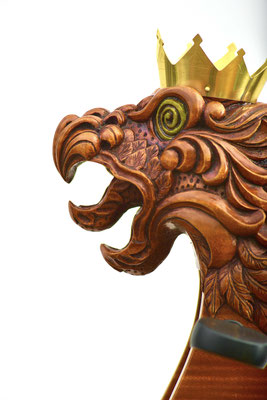 crowned griffin, side view - violworks