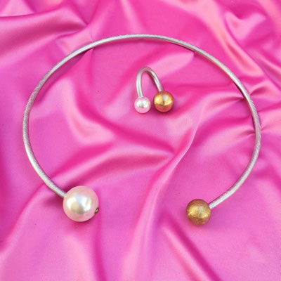 Bild 4, Halsreifen  -  Halsreif 40 €, Ring 35 €  -  Aluminium, Messing und Kunstperle