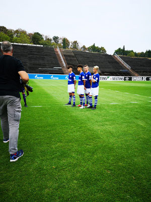 2018/2019 Fotoshooting auf Schalke 04 U15 Semih Sarli