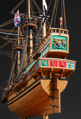 34-9 ゴールデン・ハインド GOLDEN HIND  国　籍   nationality     イギリス 建造年  age  1577 縮　尺   scale  1/53  製作方法 kit 加藤　允 Makoto　Kato