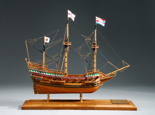 34-9 ゴールデン・ハインド GOLDEN HIND  国　籍   nationality     イギリス 建造年  age  1577 縮　尺   scale  1/53  製作方法 kit 加藤　允 Makoto　Kato