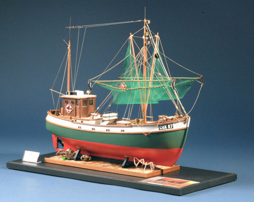 35 蟹トロール船 COX87  年代：    20世紀中期   船籍： ドイツ  縮尺：    1/33    ビリング・ボート   製作者：  橋原宗重  製作期間：   6ヶ月