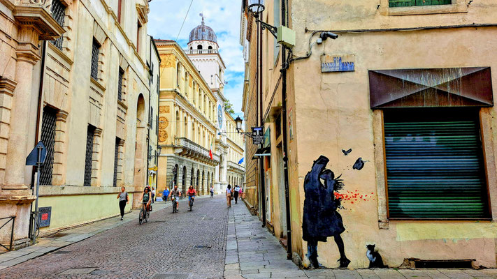 Streetart: Küssendes Paar