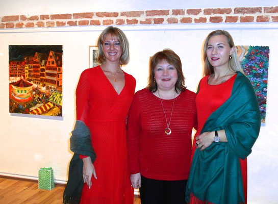 Ukrainerinnen unter sich: Fotografin Katerina Kiper, Kulturattachée Marina Nagaychuk,      Malerin Odarka Dema-Pisna
