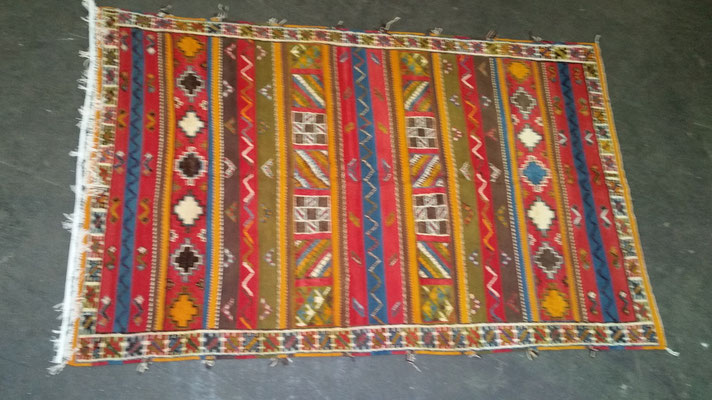 Berberteppich aus Marokko, gewebt und geknüpft, 3 m x 2 m, Schafswolle