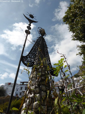 Statues réalisées par Abdel Ali, artiste à Chefchaouen