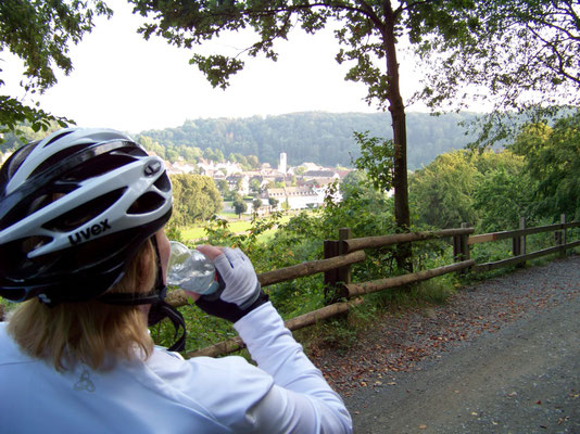 Blick von der Höhe auf Karlshafen