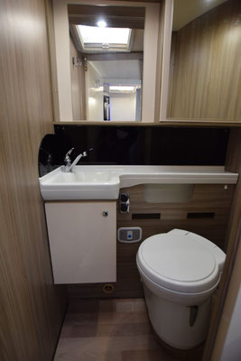 Campingcar_Sabadin_Perigueux_Autostar_privilege_I720