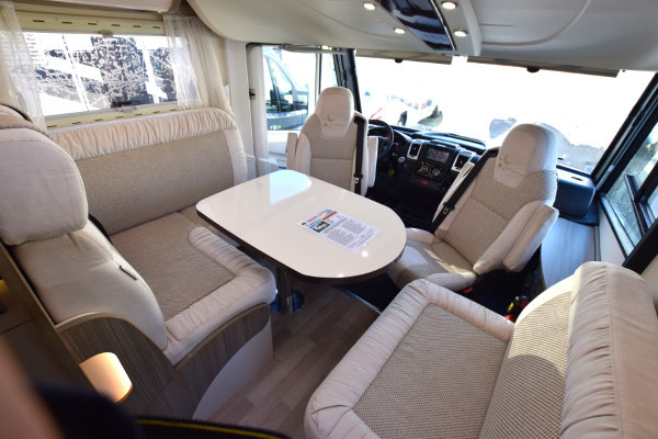 Campingcar_Sabadin_Perigueux_Autostar_privilege_I720