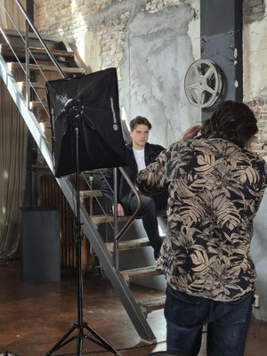 Atelier de Bioscoop, Fotoshoot Dag, Portfolio Fotoshoot Dag, Model, Modellen, Casting, Acteur, Acteurs, Behind the scenes, fotograaf, portfolio, portfolio laten maken, inschrijven modellenbureau, inschrijven castingbureau, update portfolio, shoot