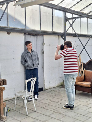 Behind the scenes, selfies, fotograaf, fotografie, modelfotograaf, modefotograaf, shoot, photoshoot, fotoshoot, photography, fotografie, model, model worden, mannelijk model, malemodel, fashion, portfolio, modelportfolio, casting, castingportfolio