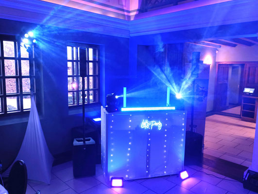 DJ-Setup von Tim Fayne in der Römervilla Borg: Exklusives Hochzeits-Ambiente & Premium-Sound für Ihr Event im Raum Perl, Saarland & RLP.