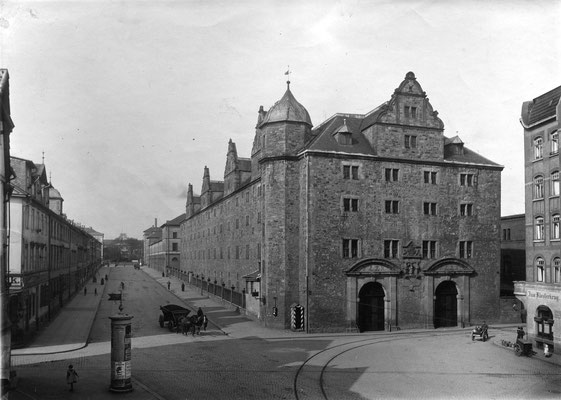 Blick in der Artilleriestraße (links angeschnitten Haus Nr. 1) Stadtarchiv Kassel 0.004.024