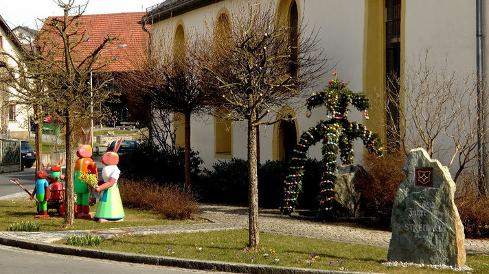 Osterbrunnen in Streitau