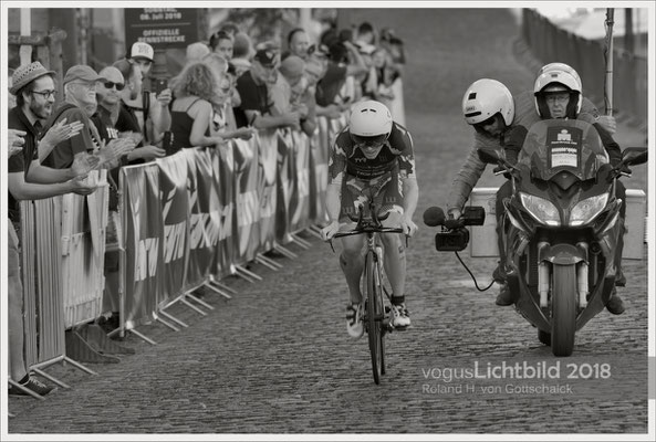 Ironman Frankfurt 2018  Radstrecke 'Die Hölle von Hochstadt' - hier Josh Amberger, AUS