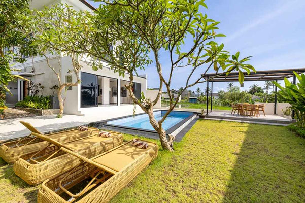 Tumbak Bayuh villa for sale