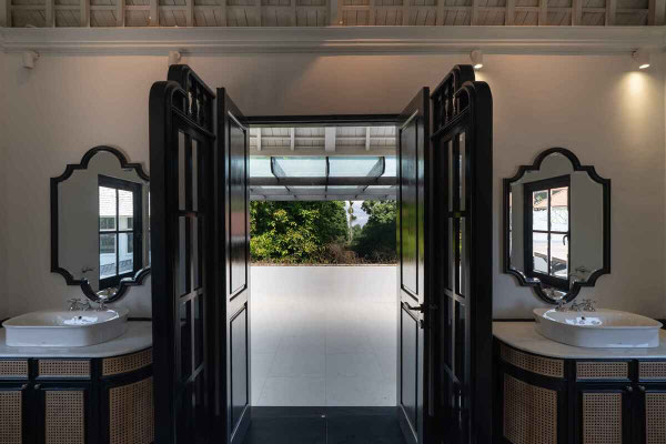 Seminyak villa for sale