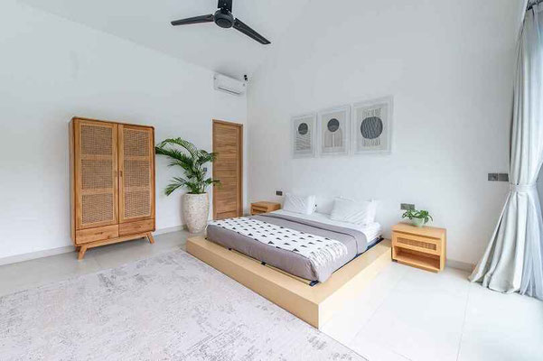 Pererenan property for sale