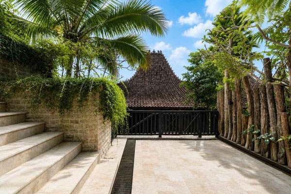 Payangan villa for sale
