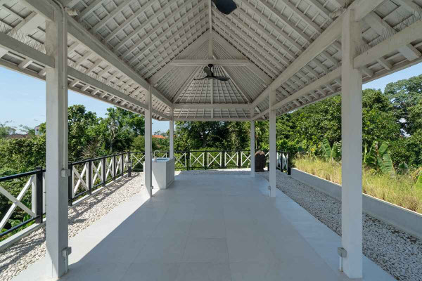 Seminyak villa for sale