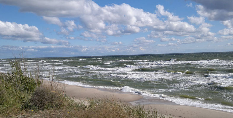 il confine Russo / Lituano in spiaggia