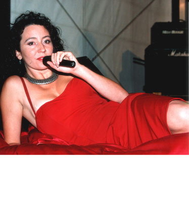 Viola Mirage (Avantgarde-Rock,Neo-Swing)Izur MBETT-Tour auf Motzstraßenfest in Berlin