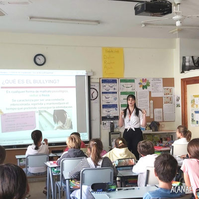 Charlas sobre acoso escolar a alumnos de primaria en Colegio Francés