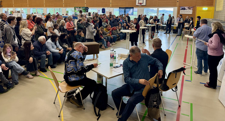 Best in Show mit interessiertem Publikum